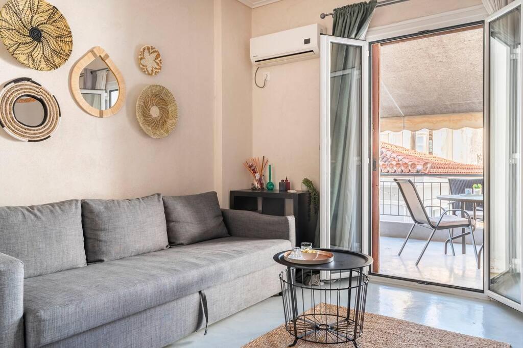Openair Hot Tub/Big Balcony/Great Boutique Apt Athens Exterior photo