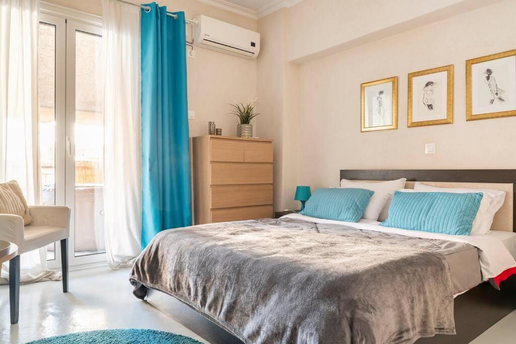 Openair Hot Tub/Big Balcony/Great Boutique Apt Athens Exterior photo
